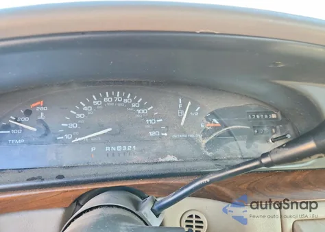 1996 Oldsmobile 98 Regency Elite z USA, uszkodzony, nr VIN 1G3CX52K0T4304513